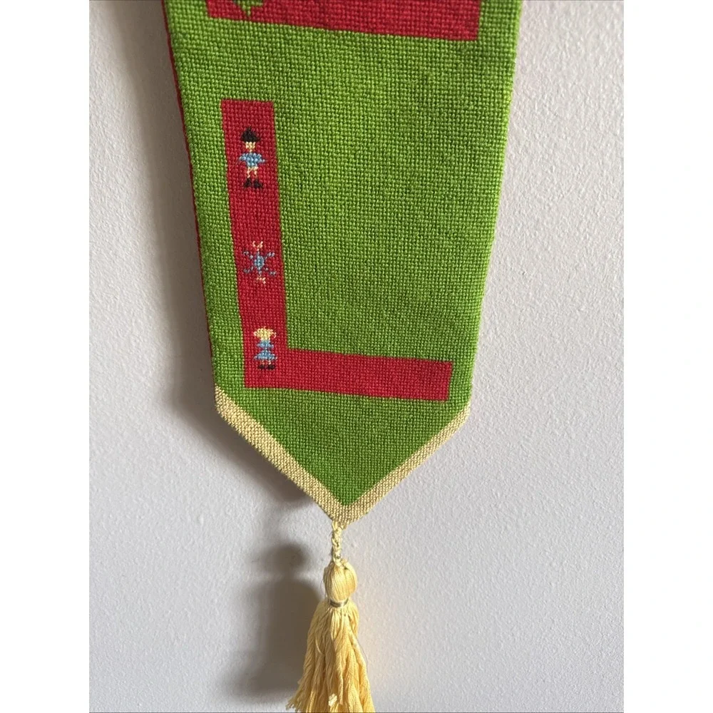 VTG NOEL TAPESTRY NEEDLEPOINT Christmas Wall Hanging Decor Handmade 44